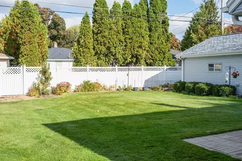Exterior - 1106 E Byrd St, Appleton, WI 54911 photo 4 of 6