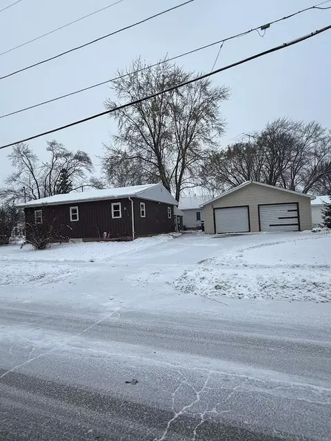 601 London St, Menasha, WI 54952