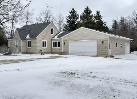 n8188 County Road M, Algoma, WI 54201