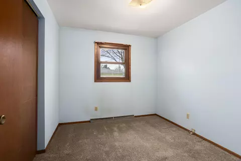 Bedroom - 2109 E College Ave, Appleton, WI 54915 photo 1 of 5