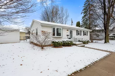 2109 E College Ave, Appleton, WI 54915