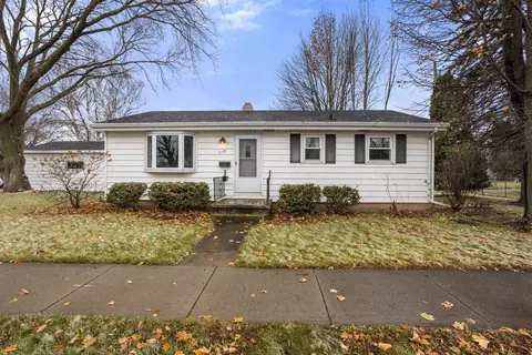 Exterior - 2109 E College Ave, Appleton, WI 54915 photo 5 of 7