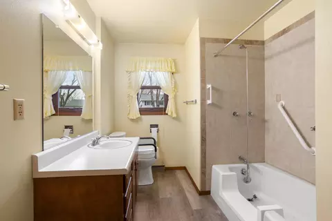 Bath - 2109 E College Ave, Appleton, WI 54915 photo 1 of 1