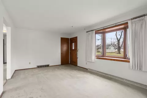 Living - 2109 E College Ave, Appleton, WI 54915 photo 1 of 3