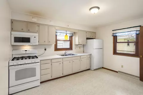 Kitchen - 2109 E College Ave, Appleton, WI 54915 photo 1 of 2