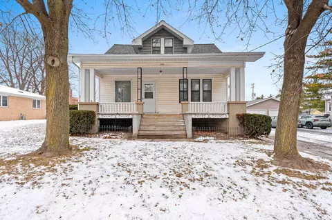163 Summit St, Pulaski, WI 54162