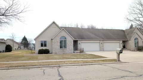 125 Fieldcrest Dr, Brillion, WI 54110