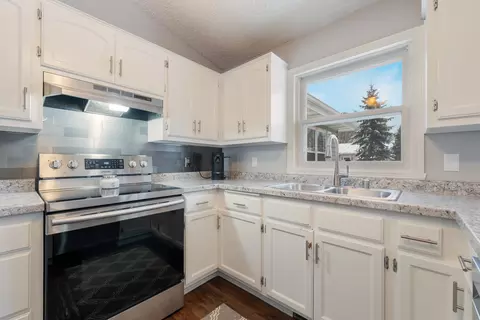 Kitchen - 3248 S Blue Spruce Ln, Appleton, WI 54915 photo 1 of 3