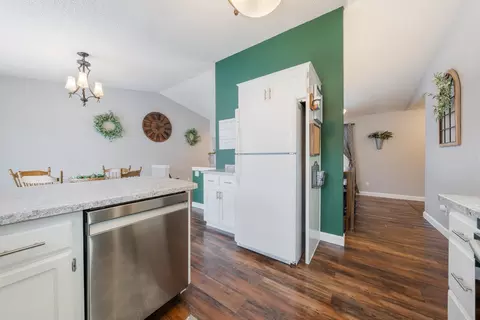 Kitchen - 3248 S Blue Spruce Ln, Appleton, WI 54915 photo 3 of 3