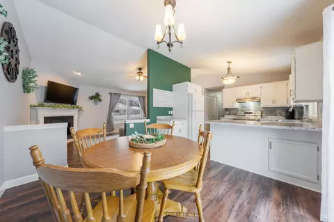 Dining - 3248 S Blue Spruce Ln, Appleton, WI 54915 photo 3 of 3