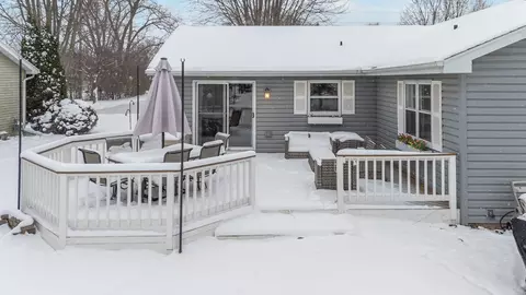 Exterior - 3248 S Blue Spruce Ln, Appleton, WI 54915 photo 3 of 6