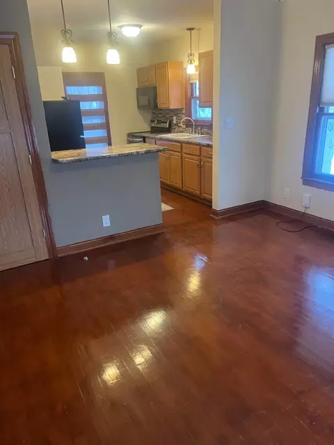 Living - 2401 S Jackson St, Appleton, WI 54915 photo 2 of 4
