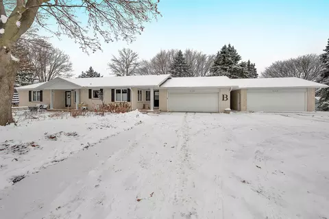 2780 S Ridge Rd, Green Bay, WI 54304