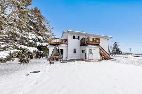 17802 Cth R, Denmark, WI 54208