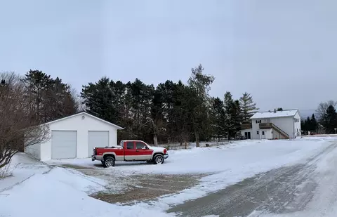 17802 Cth R, Denmark, WI 54208
