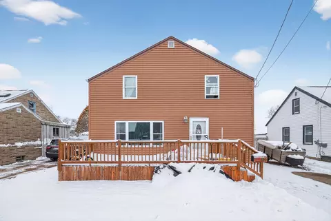 830 Racine St, Menasha, WI 54952