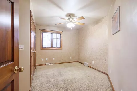 Bedroom - n7879 County Road U, Oneida, WI 54155 photo 1 of 10