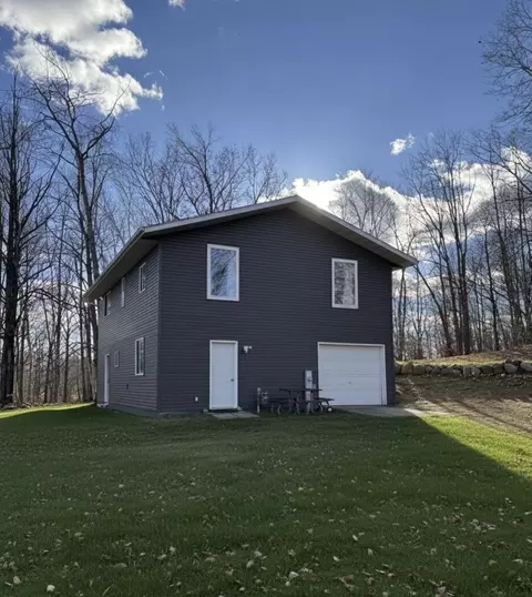 16611 N Maiden Lake Rd, Mountain, WI 54149