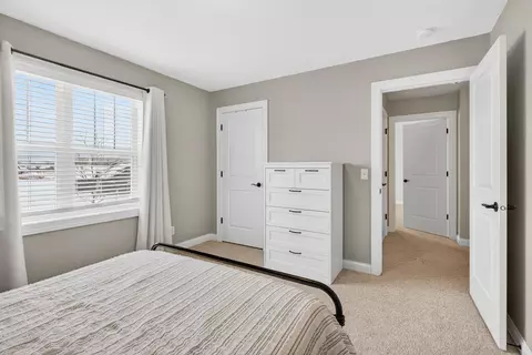 Bedroom - 4620 N Lightning Dr, Appleton, WI 54913 photo 7 of 7