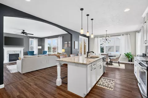 Other - 4620 N Lightning Dr, Appleton, WI 54913 photo 2 of 10