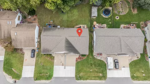 View/Area - 2117 Cloudview Ct, Appleton, WI 54914 photo 2 of 5