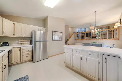 Kitchen - 2117 Cloudview Ct, Appleton, WI 54914 photo 2 of 7