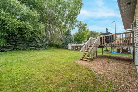 Exterior - 2117 Cloudview Ct, Appleton, WI 54914 photo 5 of 6