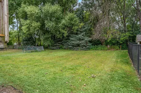 Exterior - 2117 Cloudview Ct, Appleton, WI 54914 photo 6 of 6