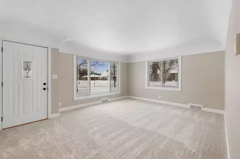 Living - 620 N Douglas St, Appleton, WI 54914 photo 1 of 5