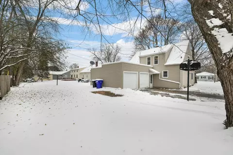 Exterior - 620 N Douglas St, Appleton, WI 54914 photo 3 of 3