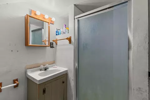 Bath - 1897 E Newberry St, Appleton, WI 54915 photo 3 of 3