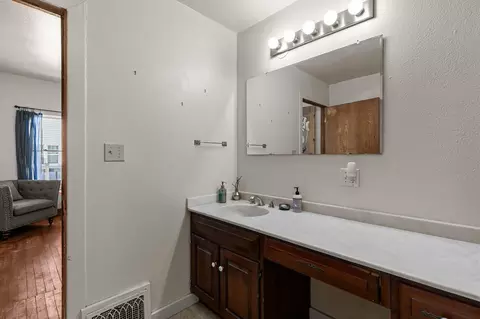 Bath - 1897 E Newberry St, Appleton, WI 54915 photo 1 of 3