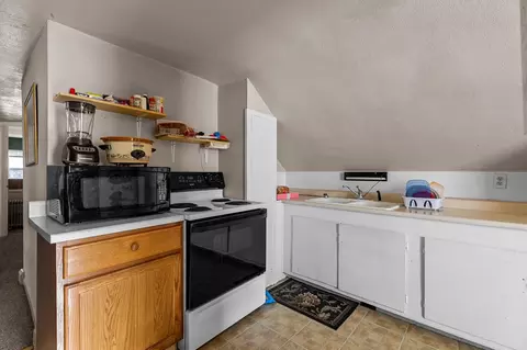 Kitchen - 1897 E Newberry St, Appleton, WI 54915 photo 3 of 3
