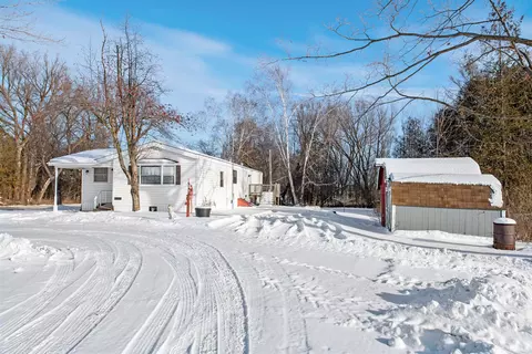 N6498 N-3 Road, Wallace, MI 49893