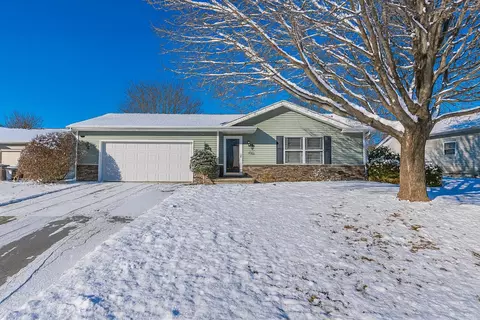 1142 Morgan Taylor Ct, Menasha, WI 54952