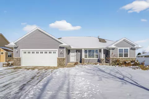 1479 Aviator Ct, De Pere, WI 54115