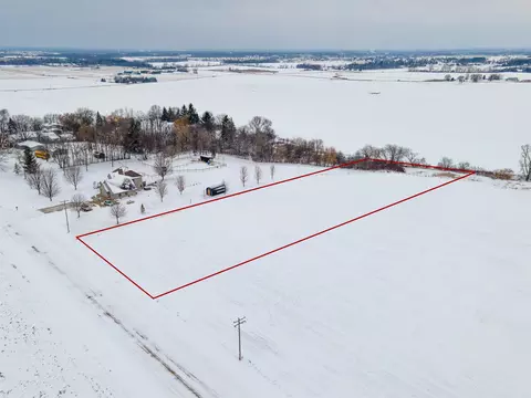 Dundas Road, Kaukauna, WI 54130