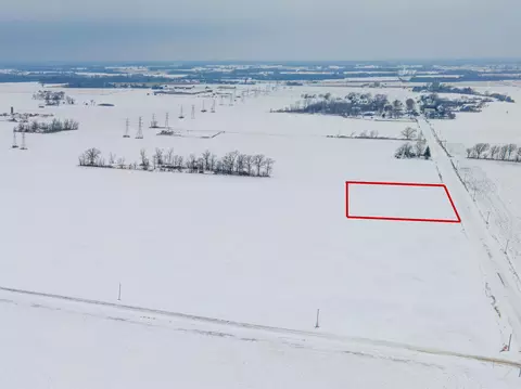 Dundas Road, Brillion, WI 54110