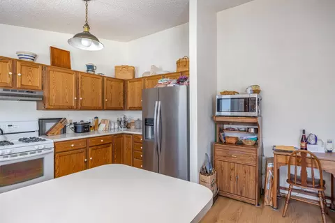 Kitchen - 3200 S Huckleberry Ln, Appleton, WI 54915 photo 3 of 4