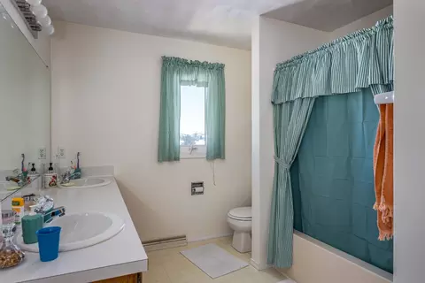 Bath - 3200 S Huckleberry Ln, Appleton, WI 54915 photo 1 of 3