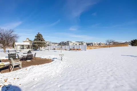 Exterior - 3200 S Huckleberry Ln, Appleton, WI 54915 photo 6 of 7