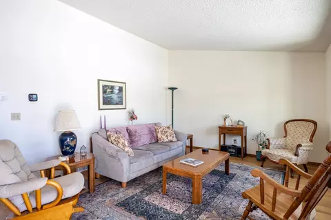 Living - 3200 S Huckleberry Ln, Appleton, WI 54915 photo 2 of 3