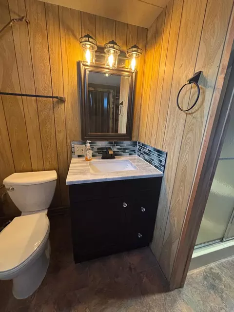 Bath - 15744 Double B Ln, Mountain, WI 54149 photo 4 of 4