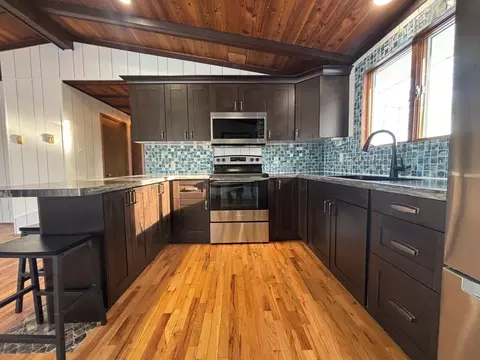 Kitchen - 15744 Double B Ln, Mountain, WI 54149 photo 4 of 6