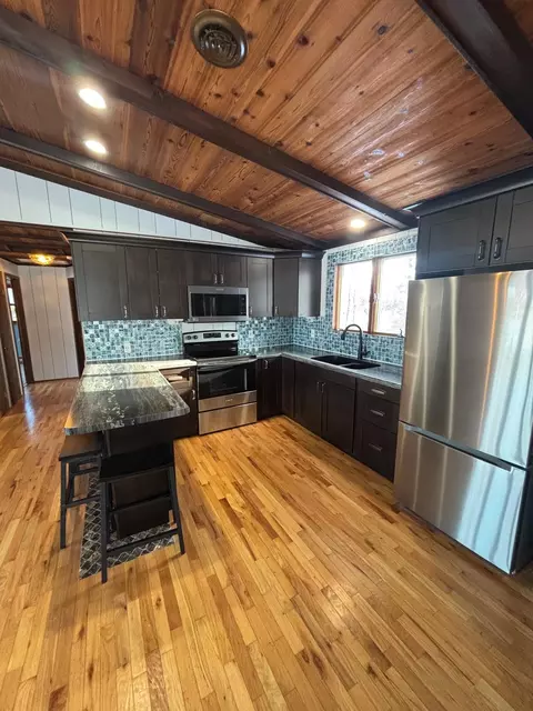 Kitchen - 15744 Double B Ln, Mountain, WI 54149 photo 3 of 6