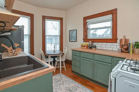 Kitchen - 1003 N Appleton St, Appleton, WI 54911 photo 5 of 14