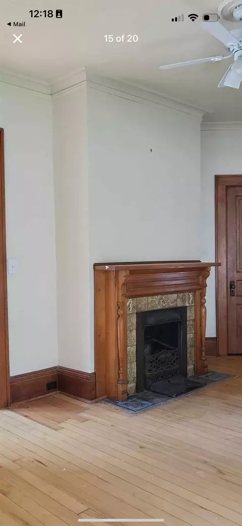 Living - 1003 N Appleton St, Appleton, WI 54911 photo 4 of 6