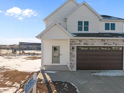 Exterior - 3755 E Gladiolus Pl, Appleton, WI 54913 photo 2 of 2