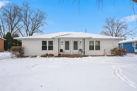 2325 N Ballard Rd, Appleton, WI 54911