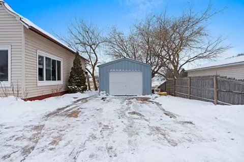 Exterior - 245 Buchanan St, Algoma, WI 54201 photo 5 of 9
